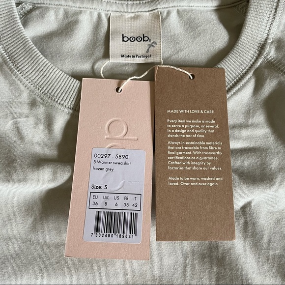 Boob Design B. Warmer sweatshirt - Picture 2 of 13